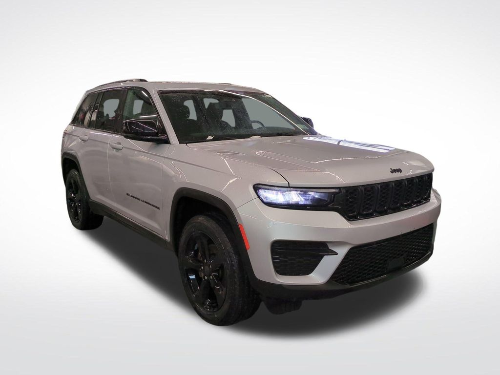 Silver Zynith 2023 Jeep Grand Cherokee Altitude 4WD SUV / Crossover Four-Wheel Drive 8-Speed Automatic