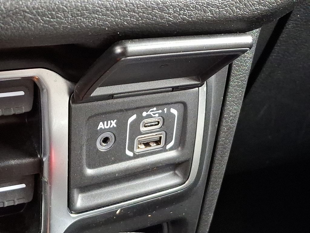 Thumbnail: 2024 Jeep Wrangler - 26