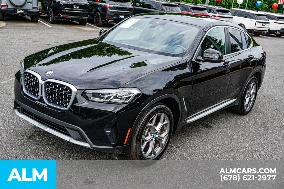 Used 2025 Black BMW xDrive30i image 15