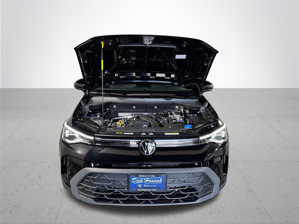 2025 Volkswagen Taos 1.5T SE Black