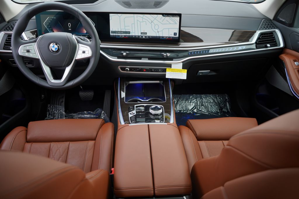 2024 BMW X7 xDrive40i 13