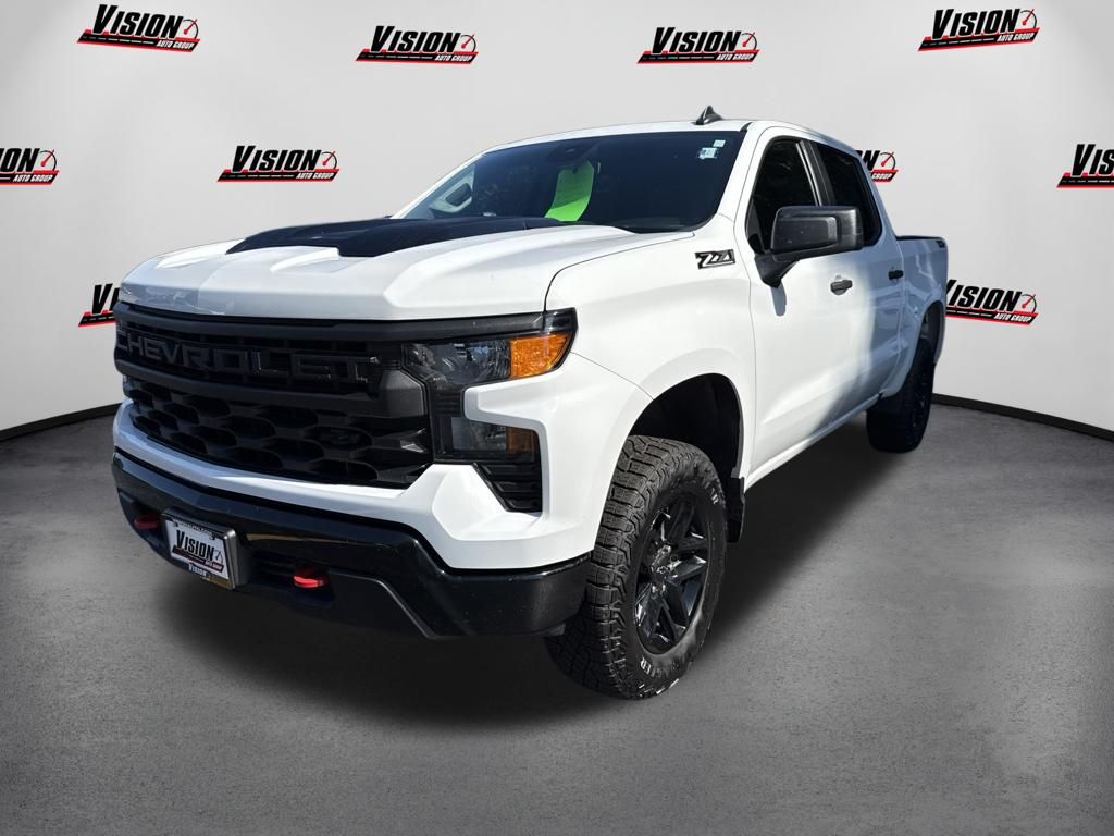Summit White 2024 Chevrolet Silverado 1500 Pickup Truck Four-Wheel Drive Automatic