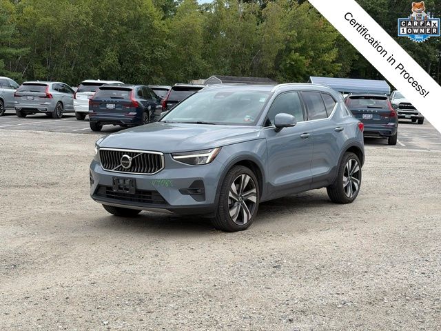 Gray Metallic 2023 Volvo XC40 SUV / Crossover All-Wheel Drive Automatic