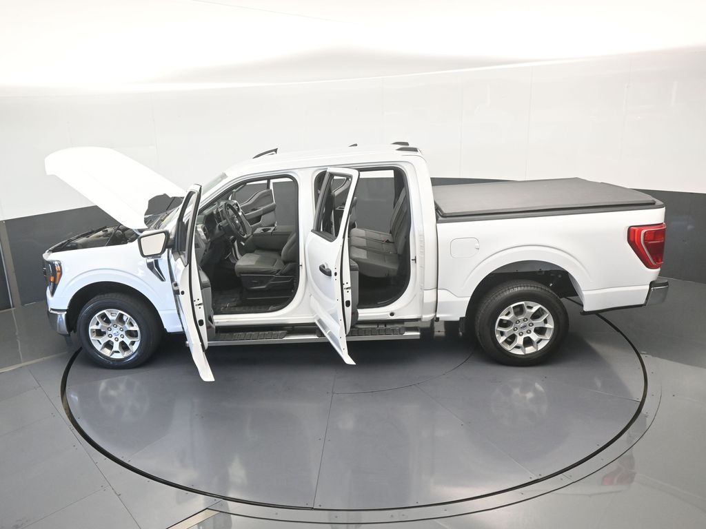 Used 2023 Oxford White Ford XLT image 71