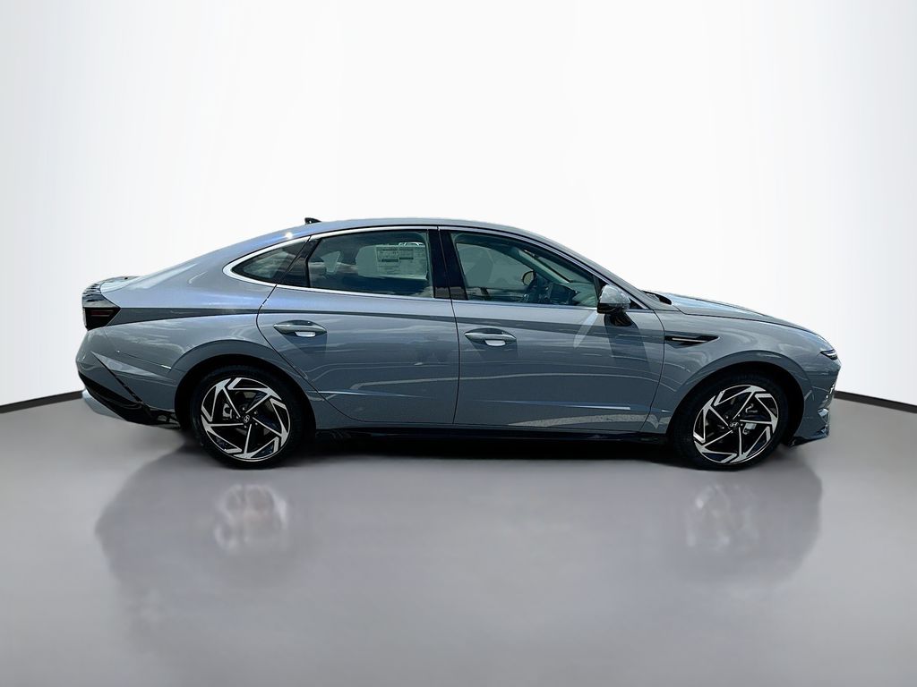 Thumbnail: 2025 Hyundai Sonata - 4