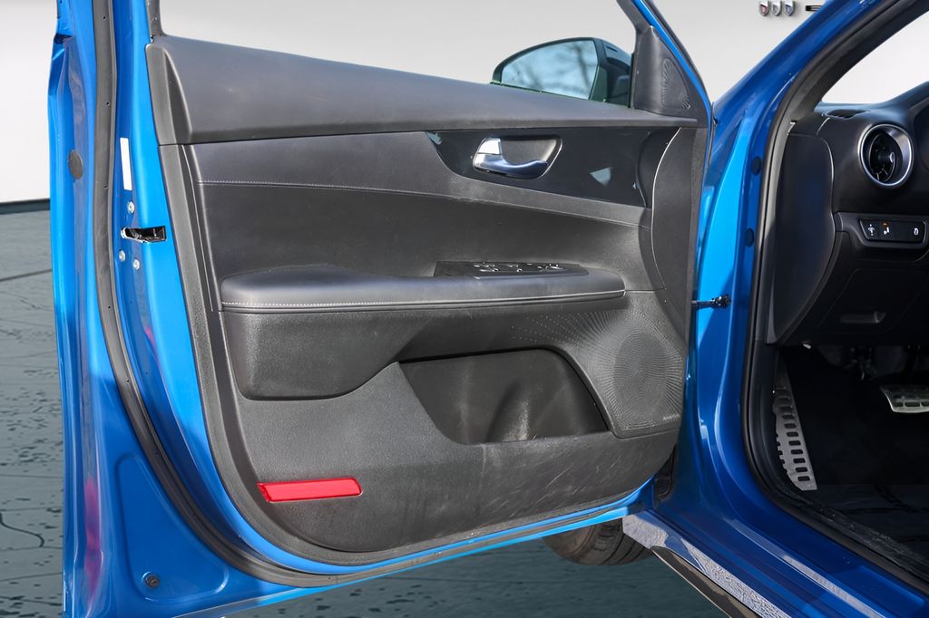 Used Car 2023 Kia Forte  Gt-line For Sale Under $25,000 In Austin, Texas