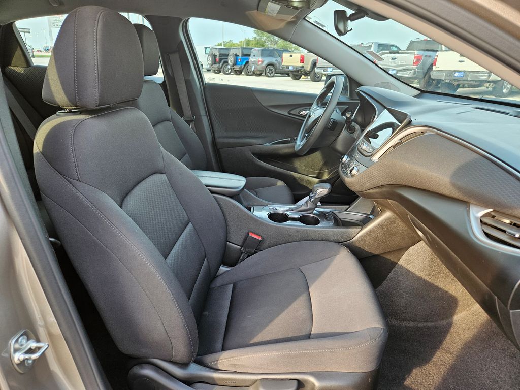 Used 2024 Chevrolet Malibu Sedan