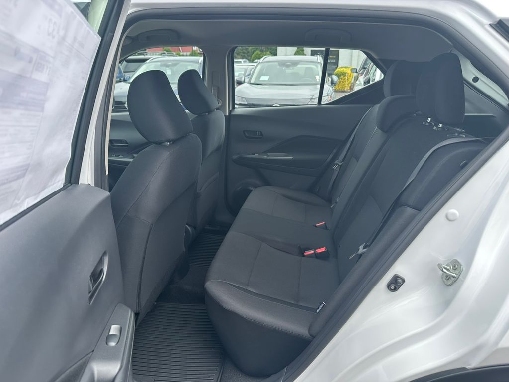 2025 Nissan Kicks Play S