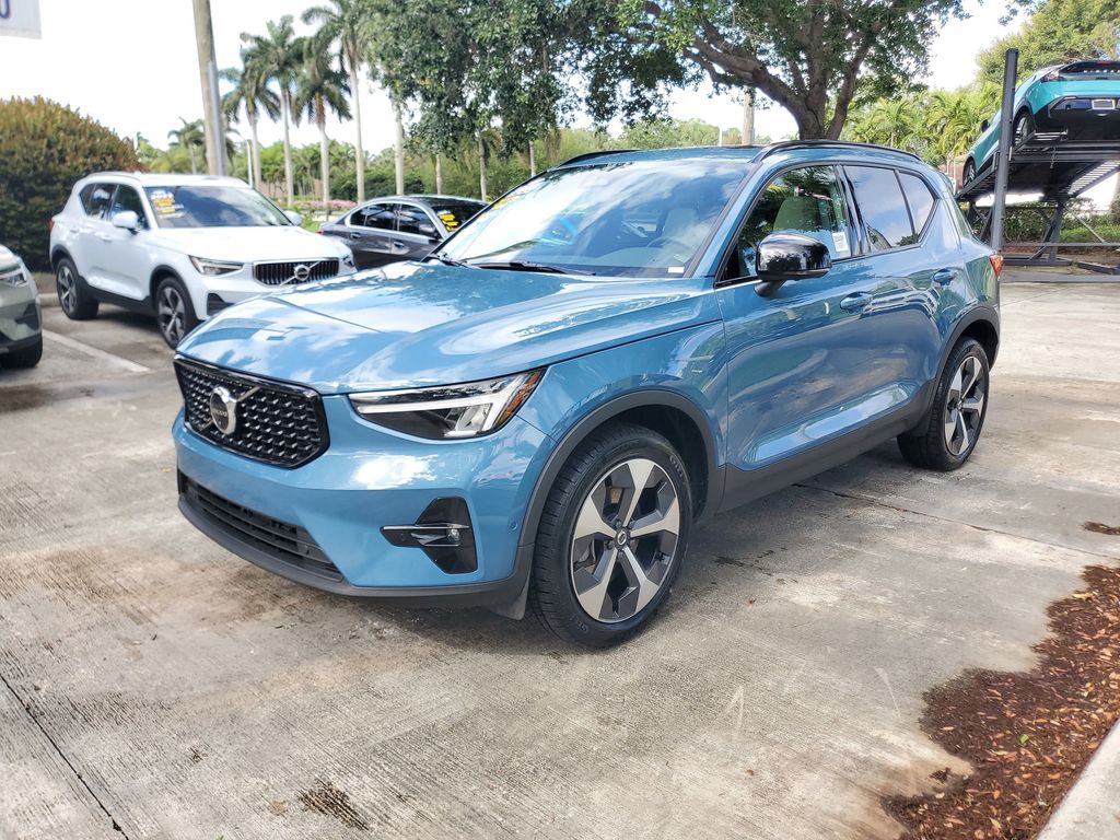 used 2023 Volvo XC40 car, priced at $28,195