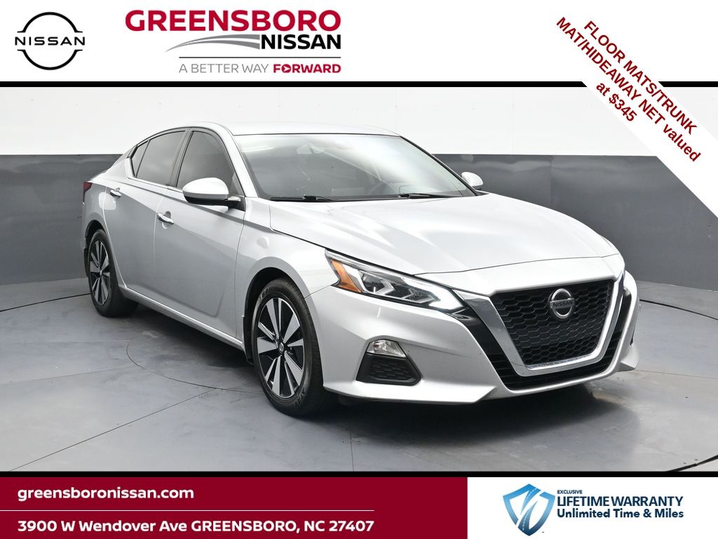 Brilliant Silver Metallic 2022 Nissan Altima 2.5 SV FWD Sedan Front-Wheel Drive Continuously Variable Transmission