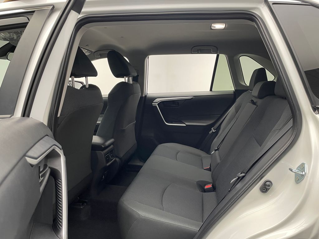 Thumbnail: 2025 Toyota RAV4 - 31