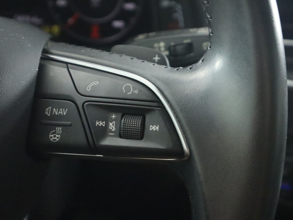 Thumbnail: 2019 Audi Q7 - 12