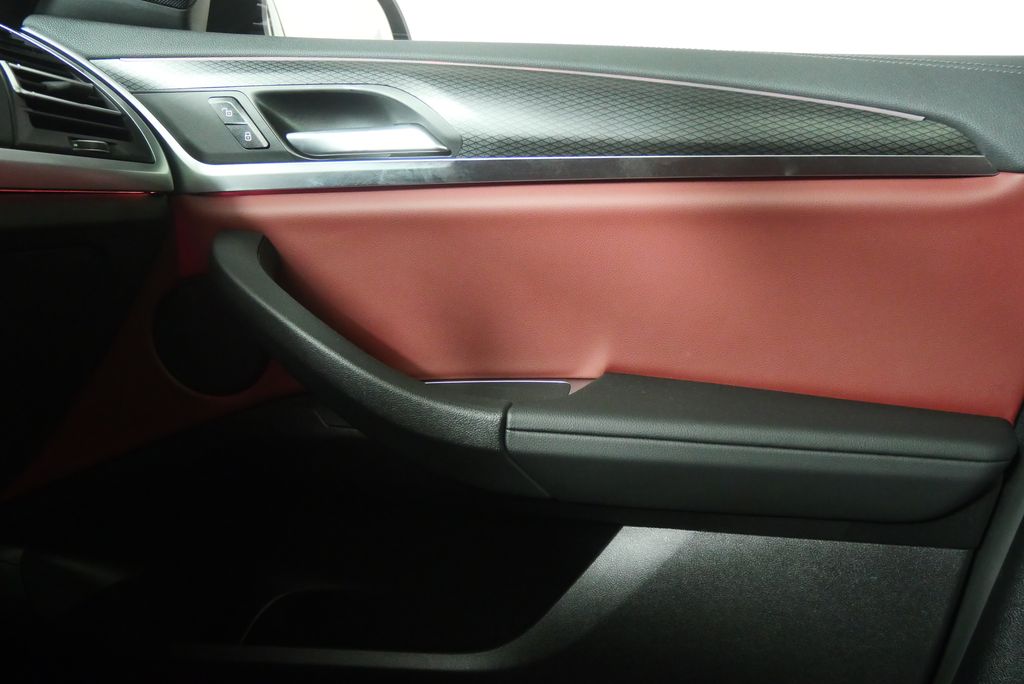 Thumbnail: 2023 BMW X4 - 30