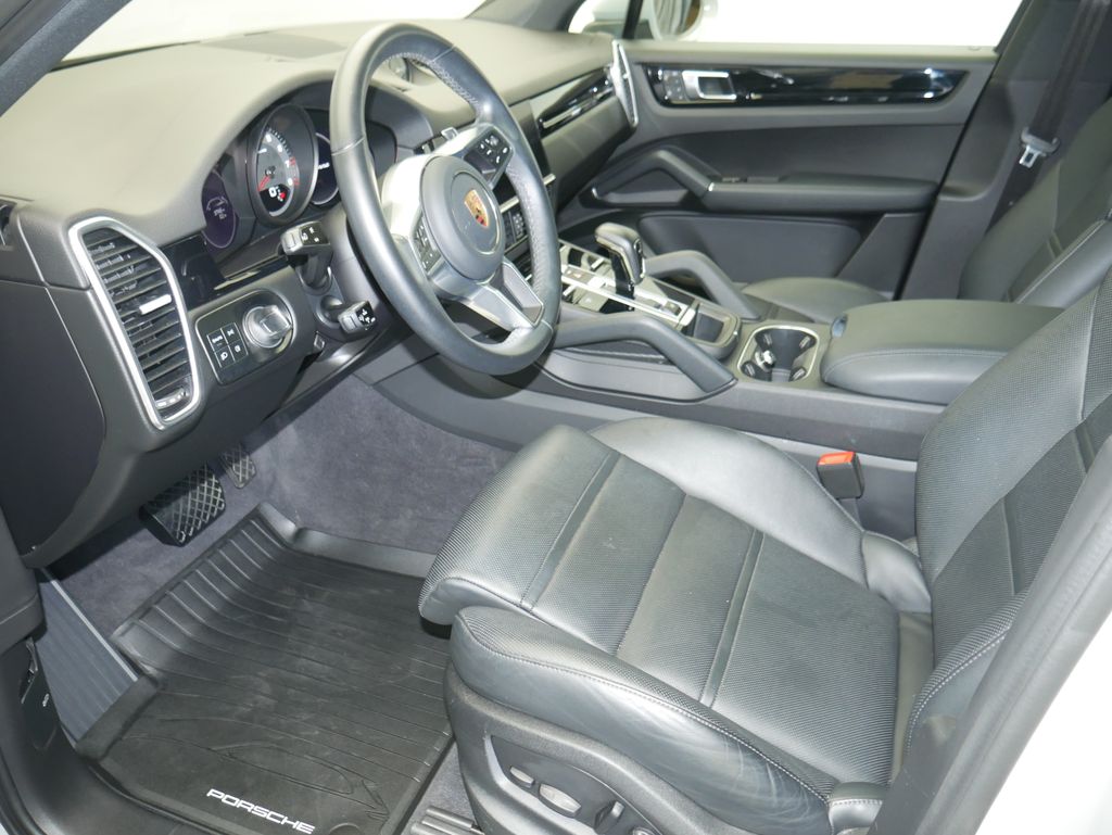 Thumbnail: 2023 Porsche Cayenne - 5