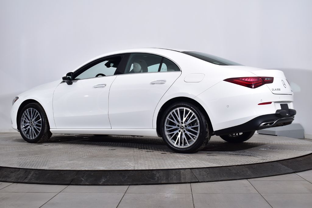 Thumbnail: 2025 Mercedes-Benz CLA - 3