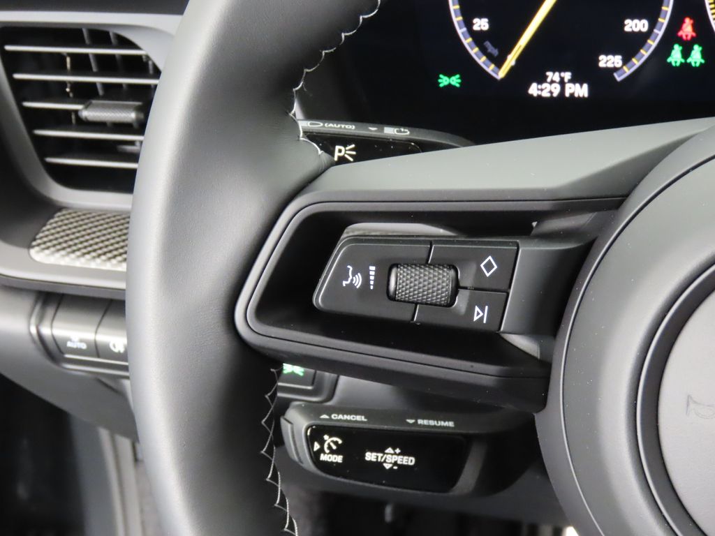 Thumbnail: 2026 Porsche 911 - 20