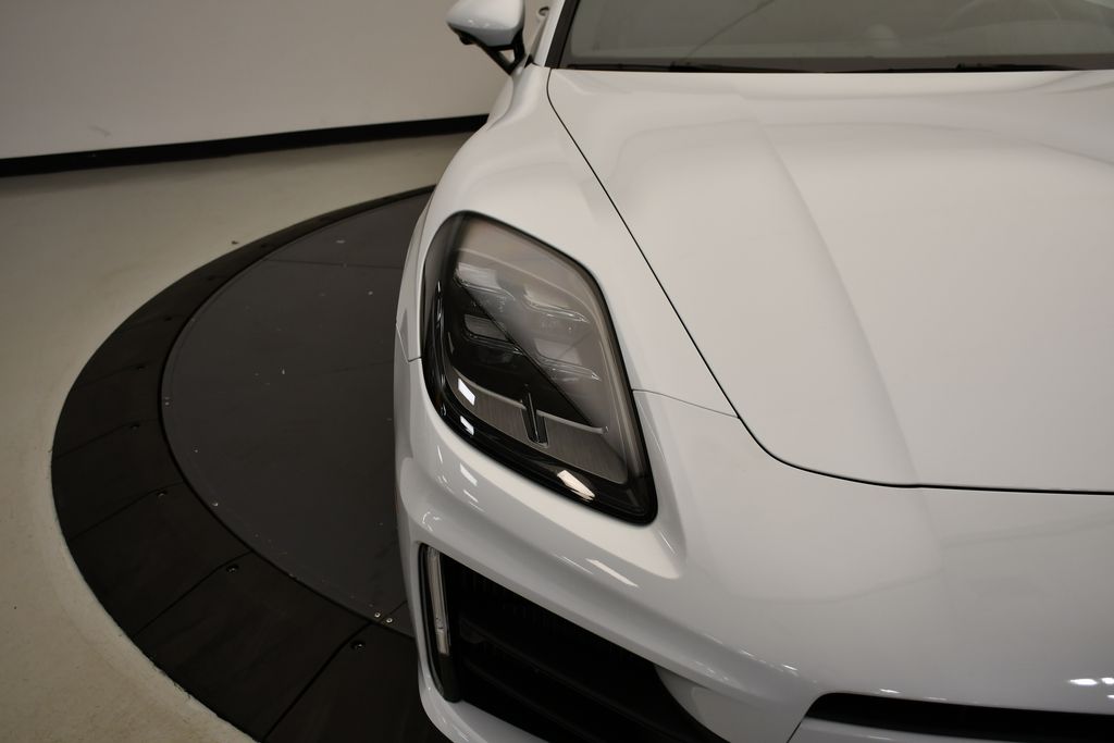 Thumbnail: 2024 Porsche Panamera - 14