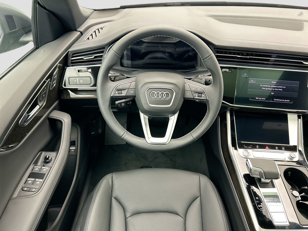 Thumbnail: 2026 Audi Q8 - 10