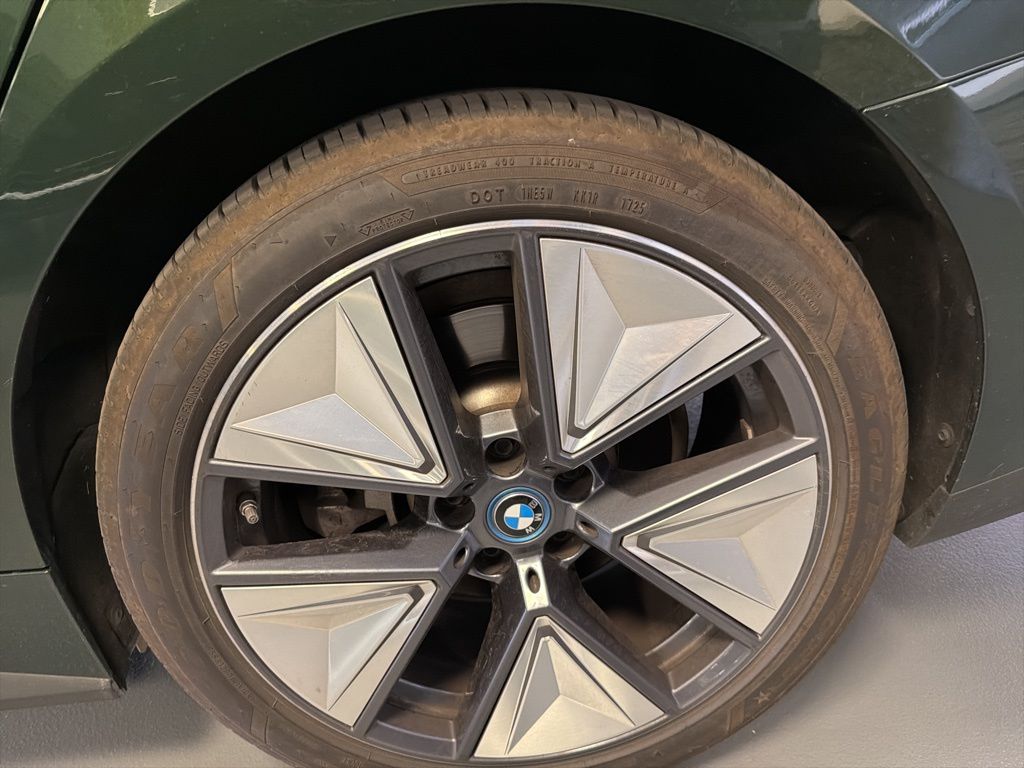 Thumbnail: 2023 BMW i4 - 7