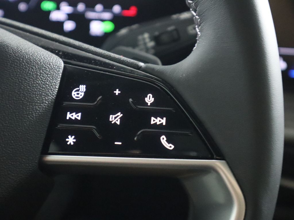 Thumbnail: 2025 Audi Q5 - 13