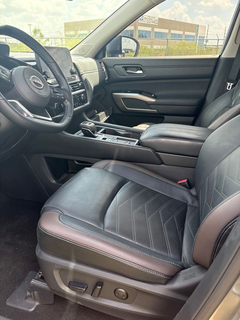 Gray (Gun Metallic) 2025 Nissan Pathfinder SUV / Crossover Front-Wheel Drive 9-Speed Automatic