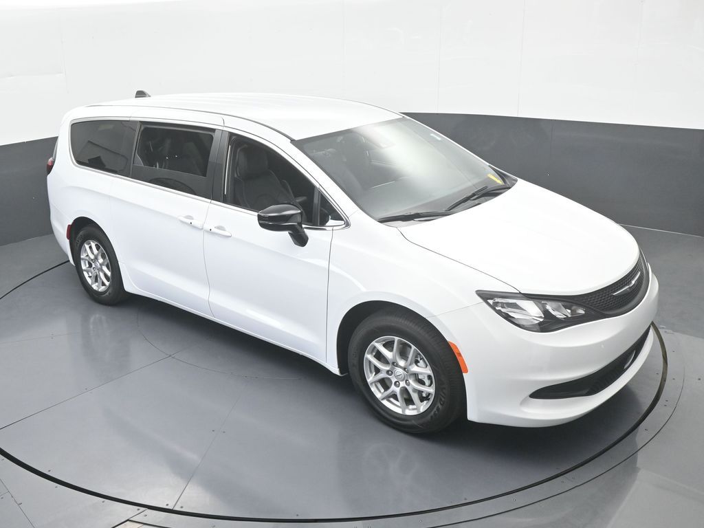 Used 2026 Bright White Clearcoat Chrysler LX image 51