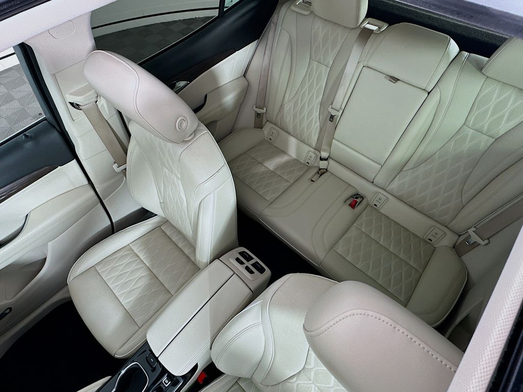 Thumbnail: 2022 Buick Envision - 22