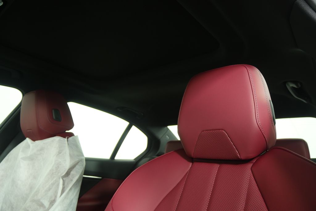 Thumbnail: 2026 BMW 5 Series - 12