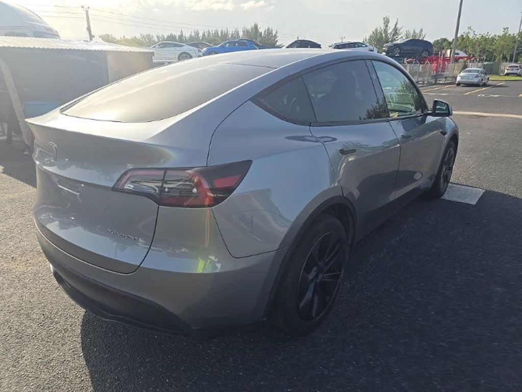 Used 2024 Silver Tesla Long Range image 4