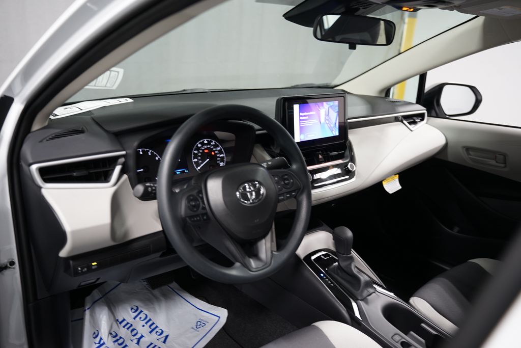 2025 Toyota Corolla LE 11
