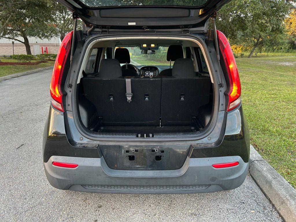 Thumbnail: 2020 Kia Soul - 10