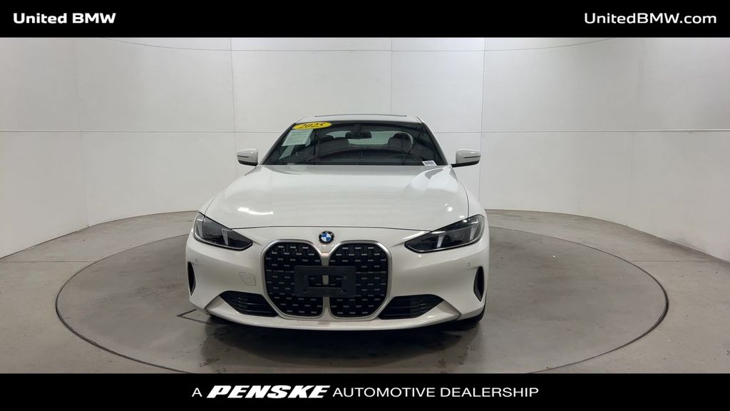 Thumbnail: 2025 BMW 4 Series - 3