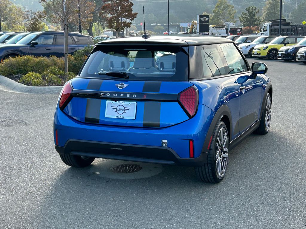 Thumbnail: 2026 MINI Cooper - 5