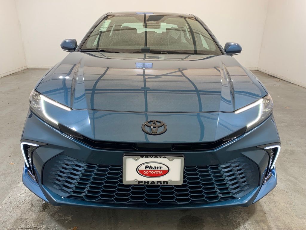 2025 Toyota Camry XSE 6