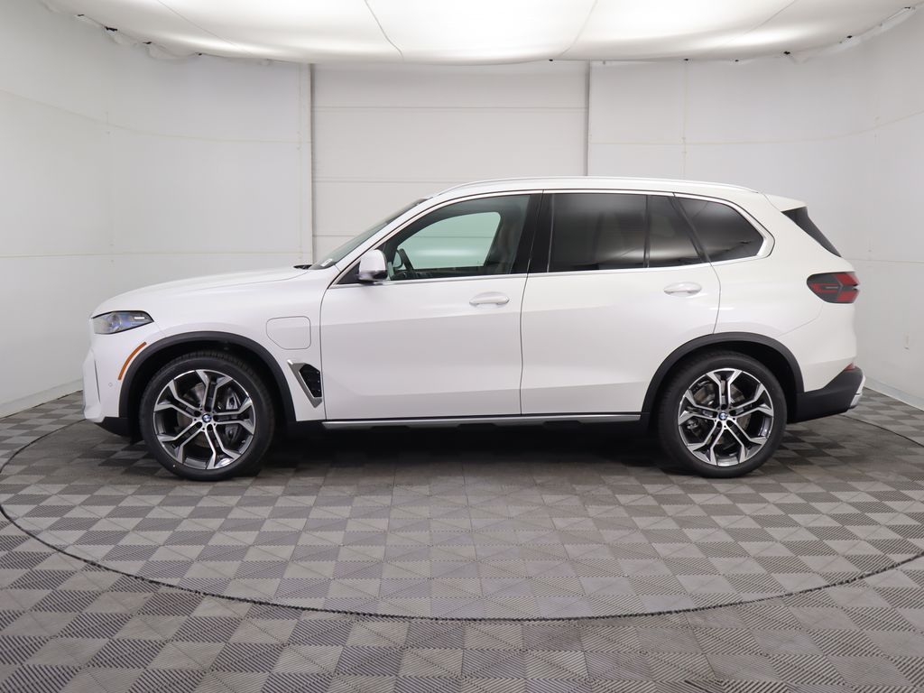 Thumbnail: 2026 BMW X5 - 8