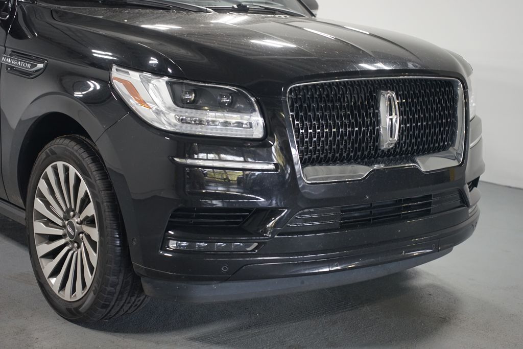 Thumbnail: 2020 Lincoln Navigator - 4