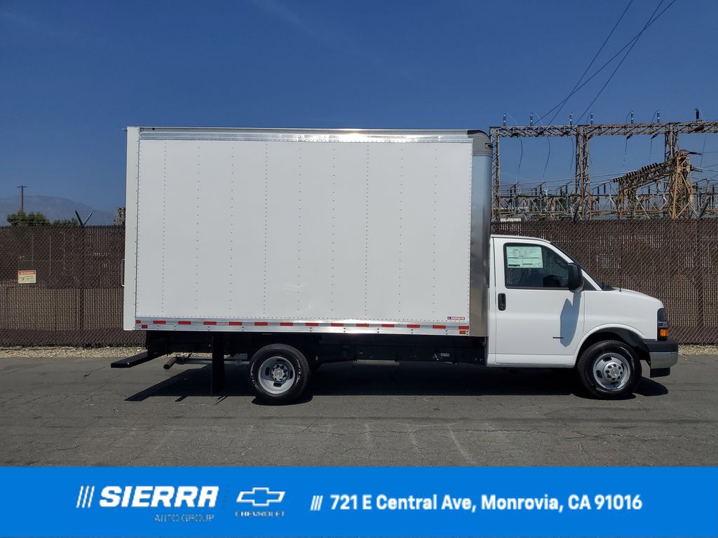 2026 Chevrolet Express Chassis 3500 Cutaway 159