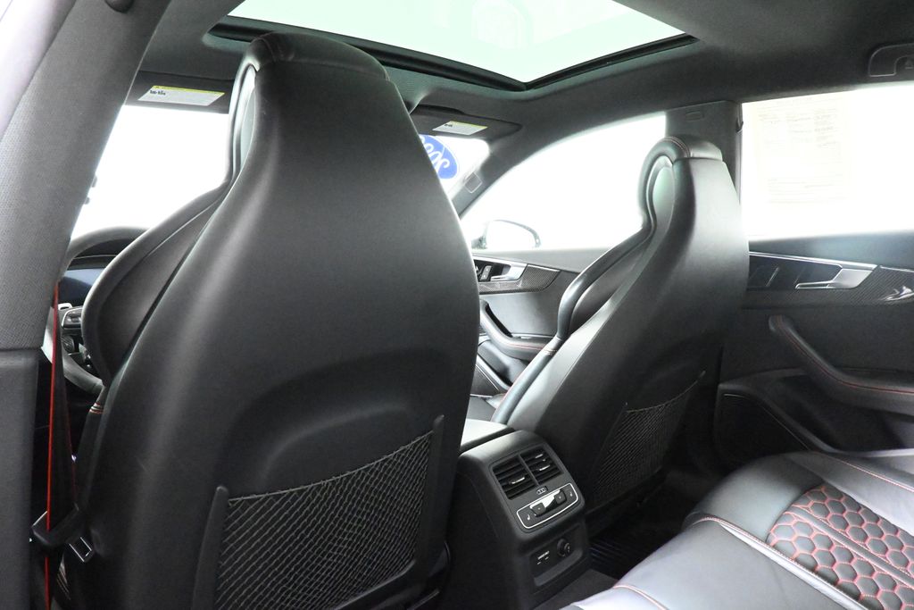 Thumbnail: 2022 Audi RS 5 - 32