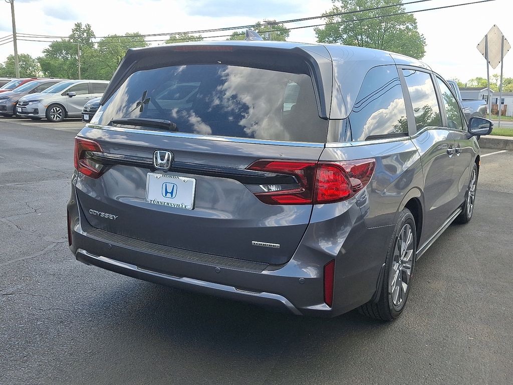 2025 Honda Odyssey Touring 4