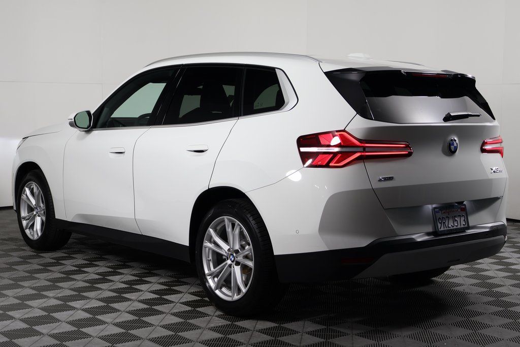 Thumbnail: 2025 BMW X3 - 6