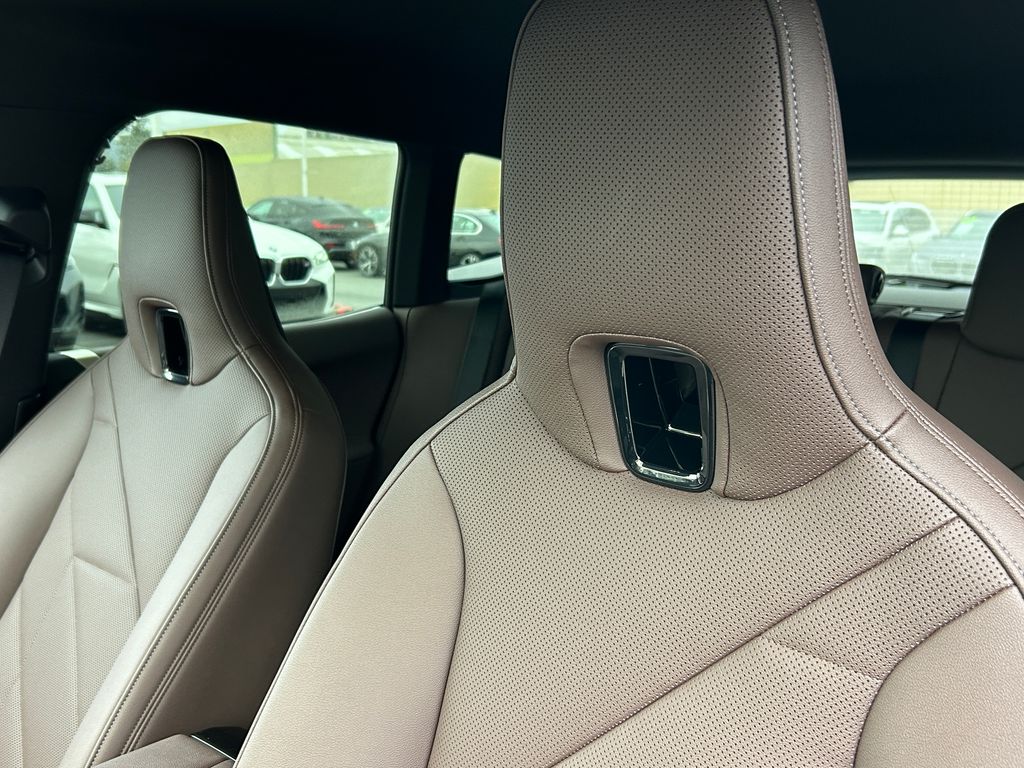 Thumbnail: 2026 BMW iX - 14