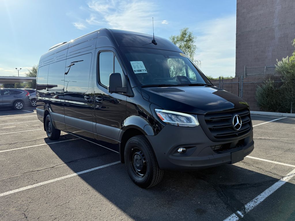 Thumbnail: 2026 Mercedes-Benz Sprinter - 3