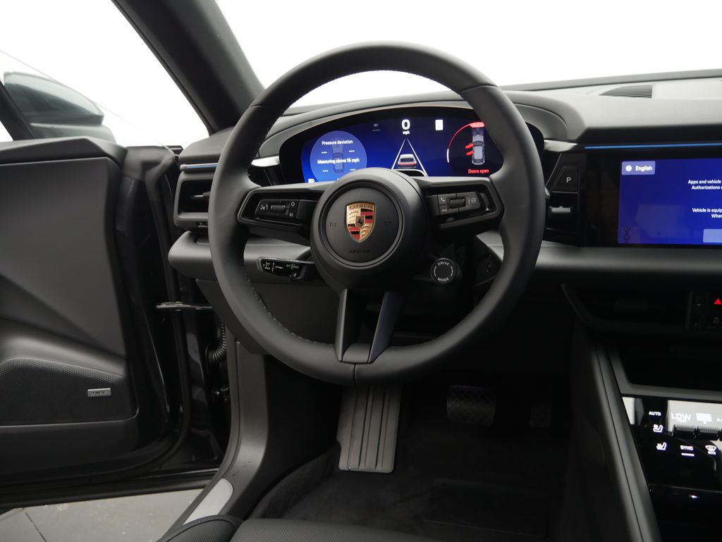 Thumbnail: 2026 Porsche Macan - 31
