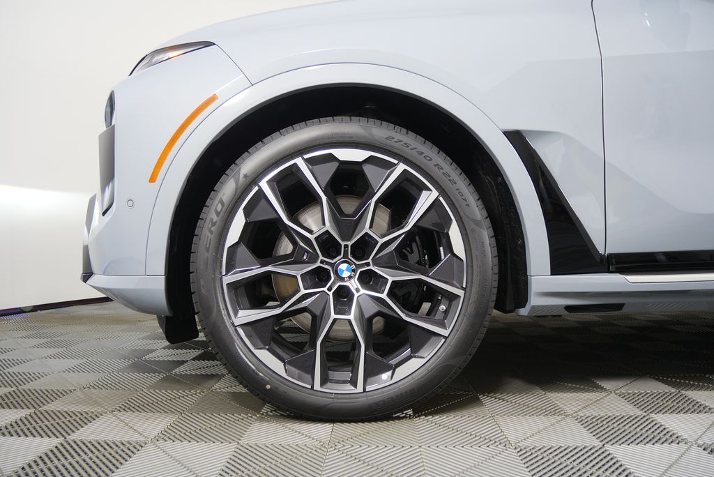 Thumbnail: 2026 BMW X7 - 7