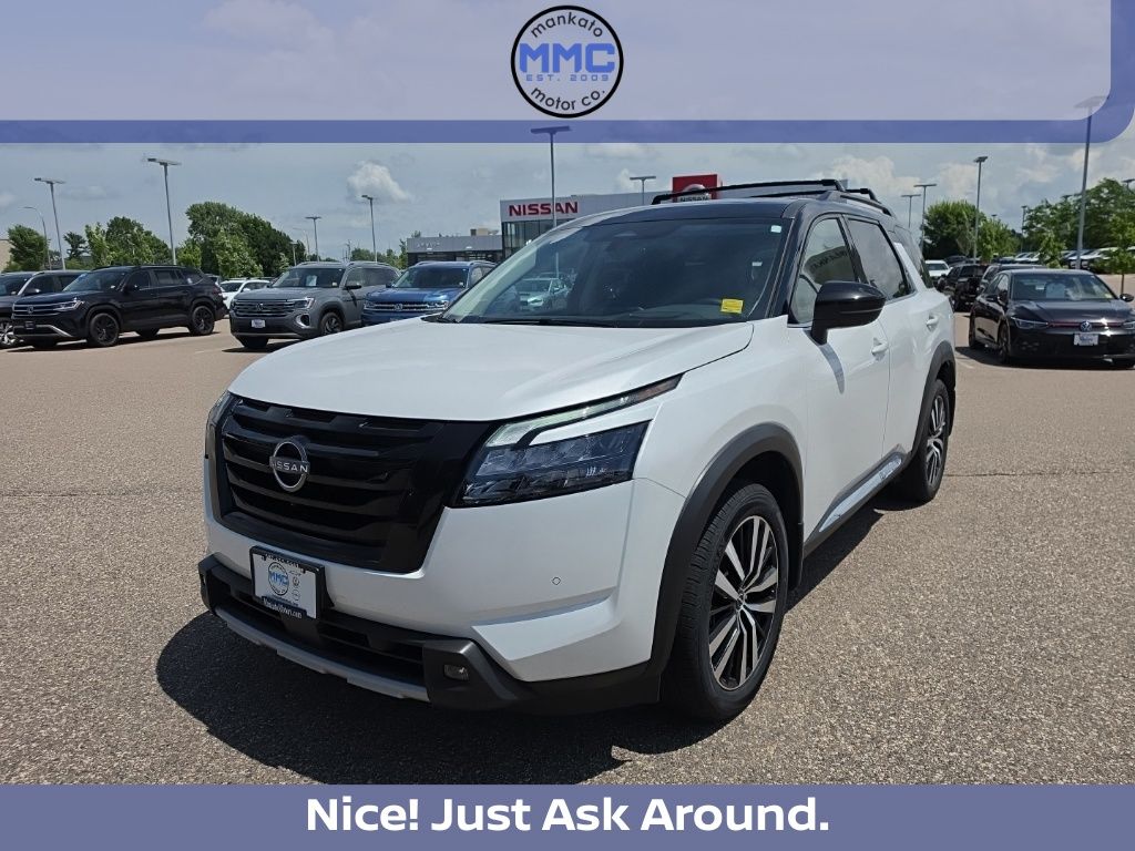 White Pearl 2025 Nissan Pathfinder SUV / Crossover All-Wheel Drive 9-Speed Automatic