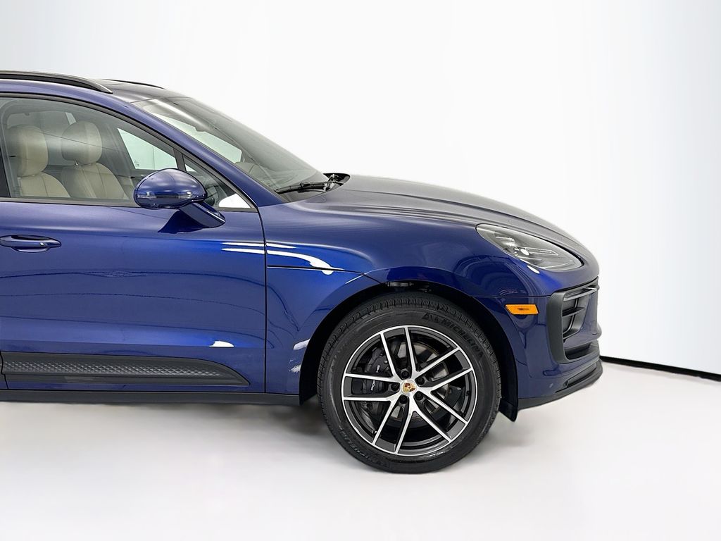 Thumbnail: 2024 Porsche Macan - 11