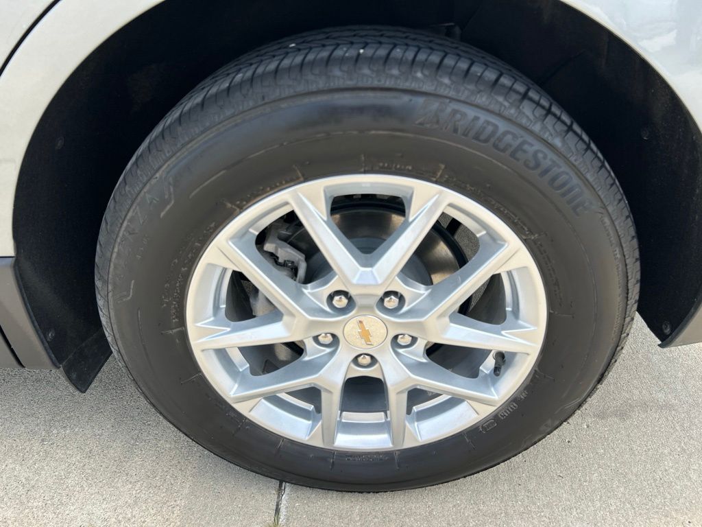 Used 2024 Chevrolet Equinox SUV