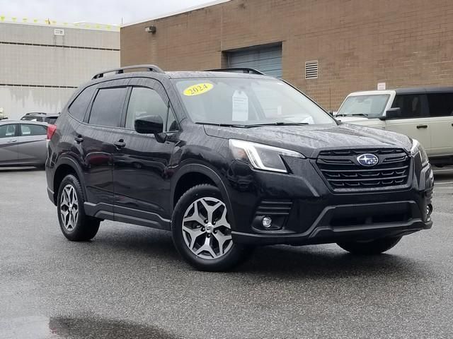 Crystal Black Silica 2024 Subaru Forester Premium Crossover AWD SUV / Crossover All-Wheel Drive Continuously Variable Transmission