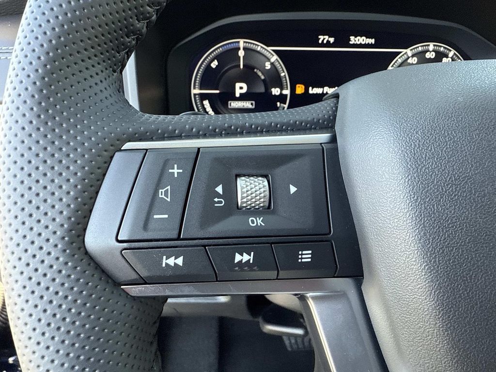 2025 Mitsubishi Outlander Plug-in Hybrid SE - Photo 37