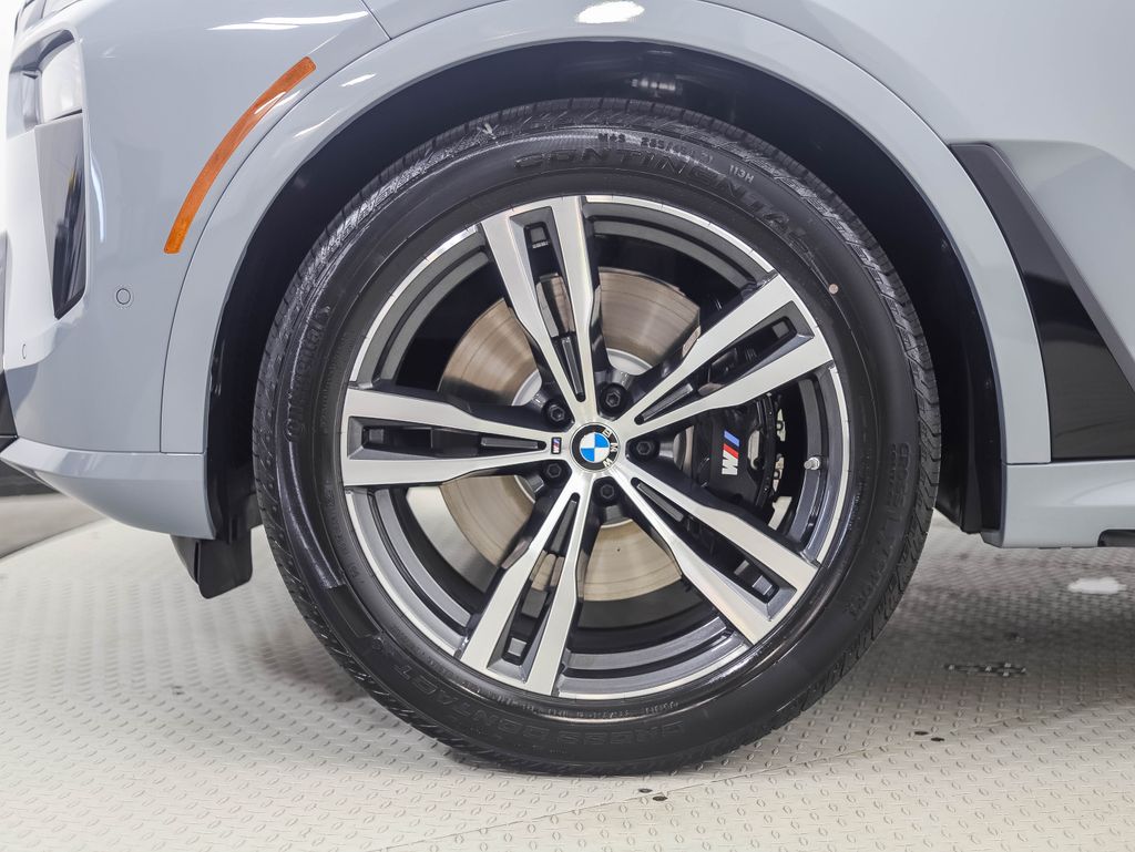 Thumbnail: 2026 BMW X7 - 2